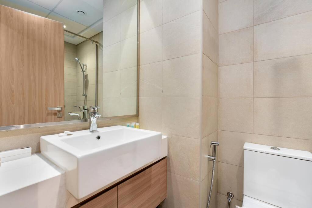 12min From Burj Khalifa - Azizi Riviera 32 - Appartement *